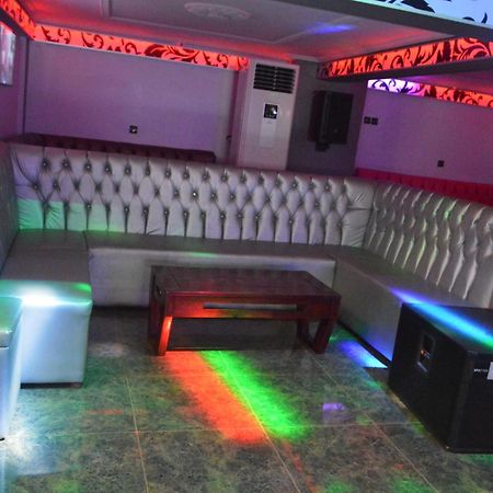Nikita Hotel Yaoundé Eksteriør bilde