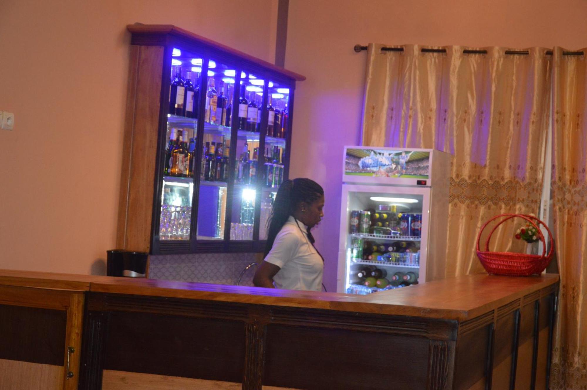 Nikita Hotel Yaoundé Eksteriør bilde