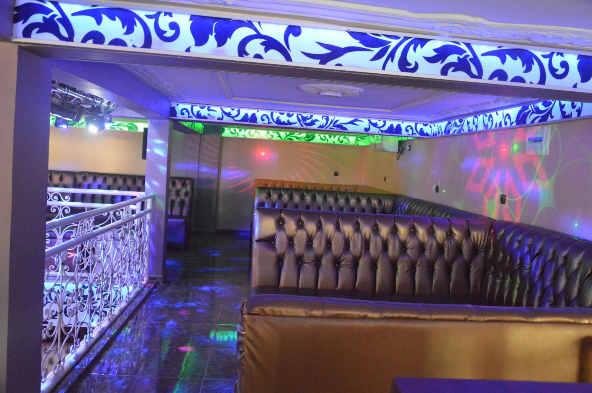 Nikita Hotel Yaoundé Eksteriør bilde