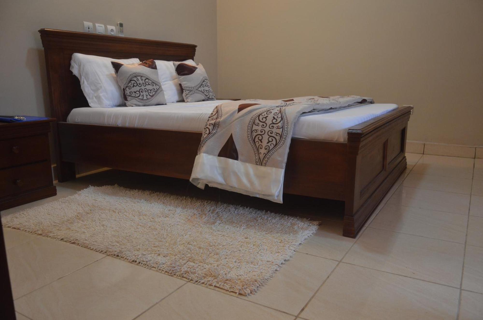 Nikita Hotel Yaoundé Eksteriør bilde