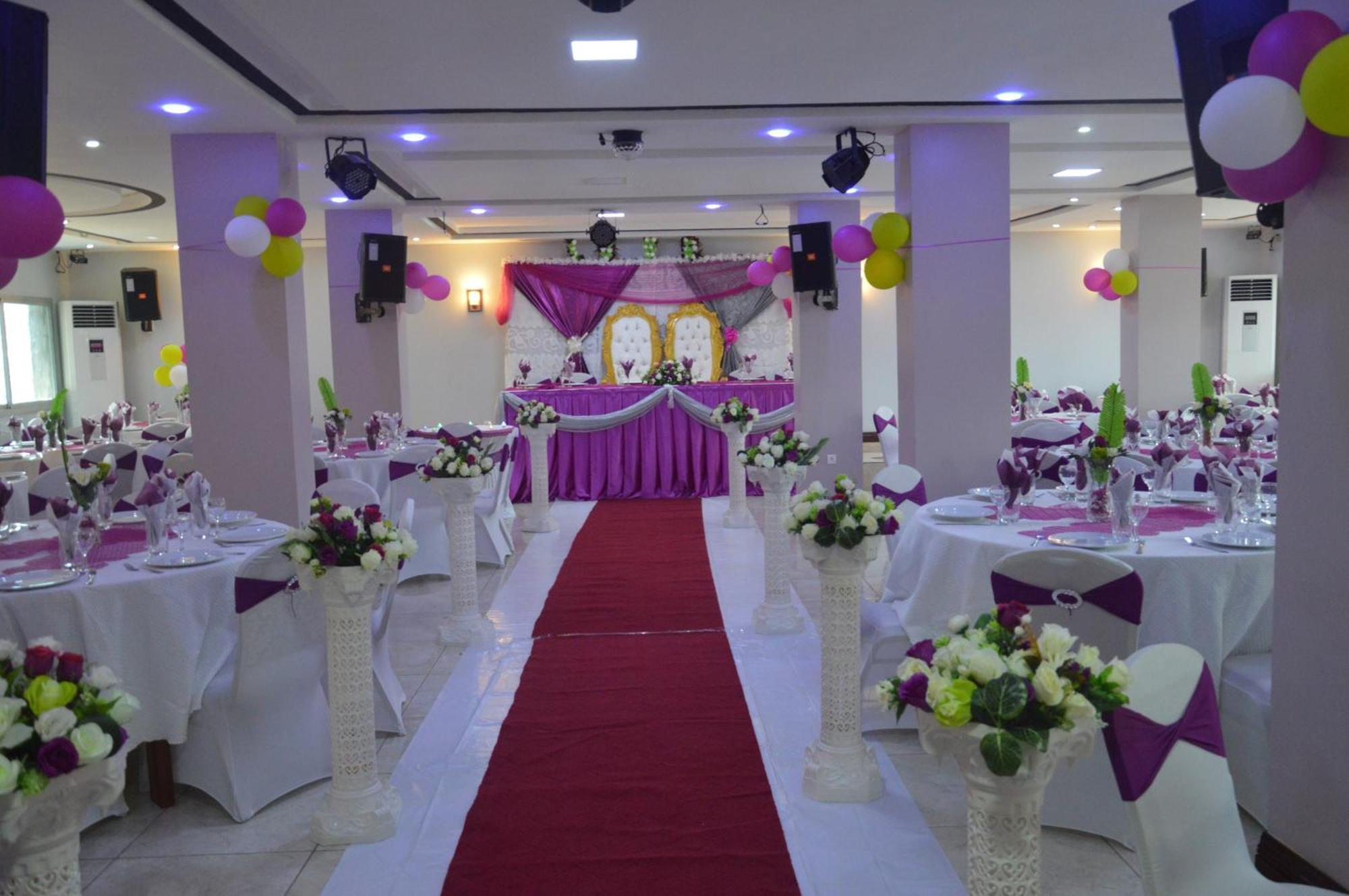 Nikita Hotel Yaoundé Eksteriør bilde